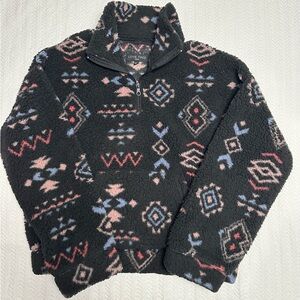Love Tree black Aztec print funnel COZY
3/4 zip Sherpa with Kangaroo Pocket SZ L